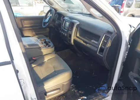 2015 Ram 1500 Express из США, поврежденный, VIN 1C6RR7KGXFS711094